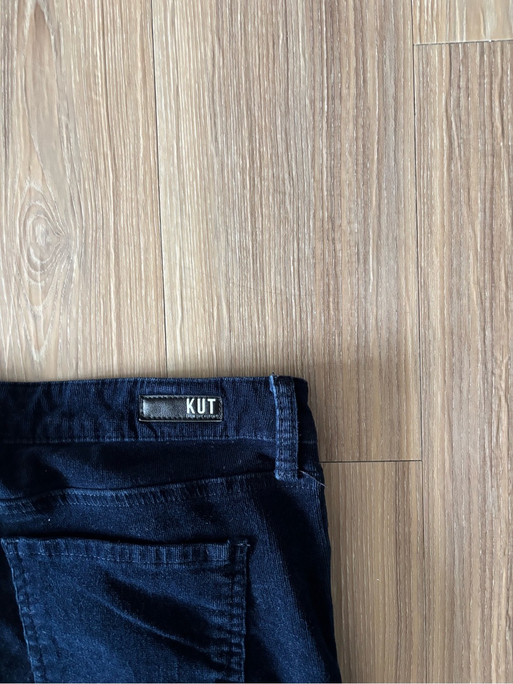 KUT from the Kloth Karen Baby Bootcut Corduroy Pants Navy Blue Womens 12 Preppy - Picture 10 of 12
